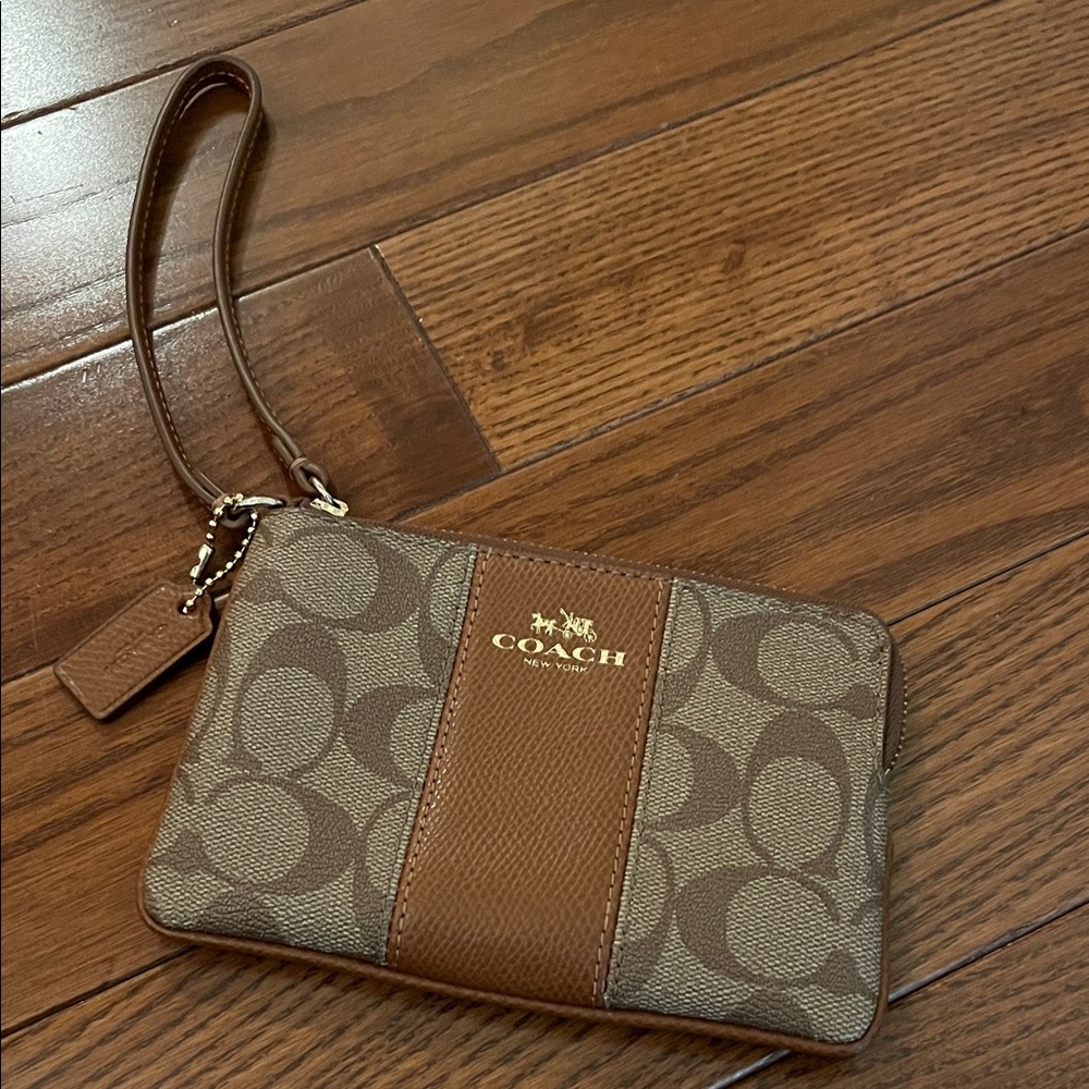 Coach Tan and Brown Signature Wristlet F64233 Corner Zip
